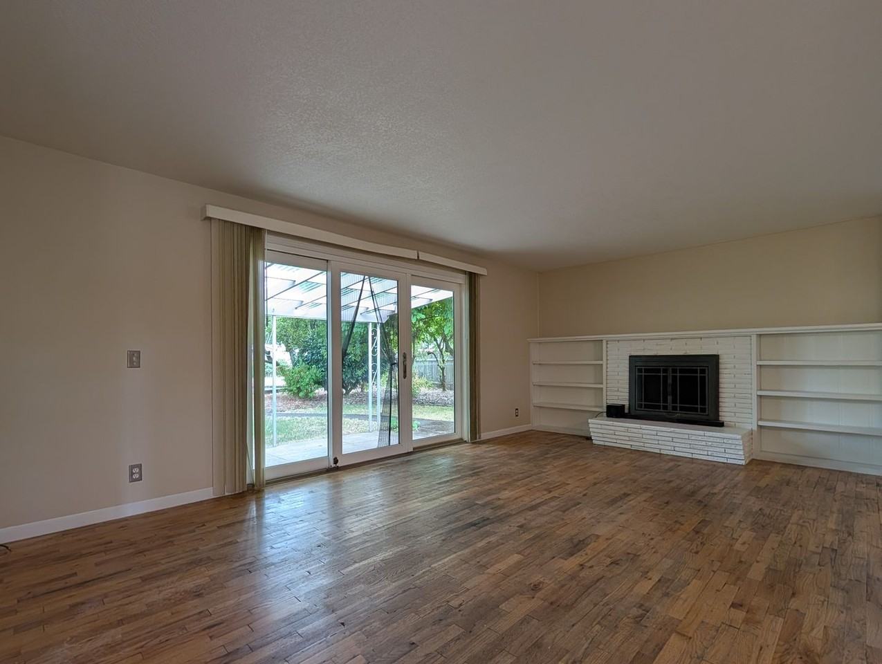 3338 Gardenia Way - Photo 4 of 24