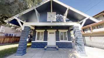 featured image of 3455 Fairmount Blvd