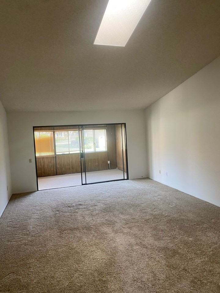 31324 Village 31 - Photo 2 of 10