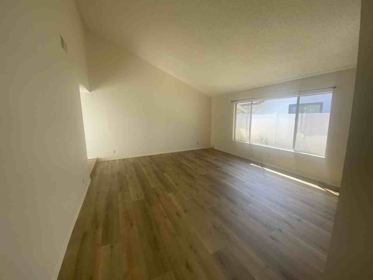 444 Blanco Ct - Photo 2 of 14