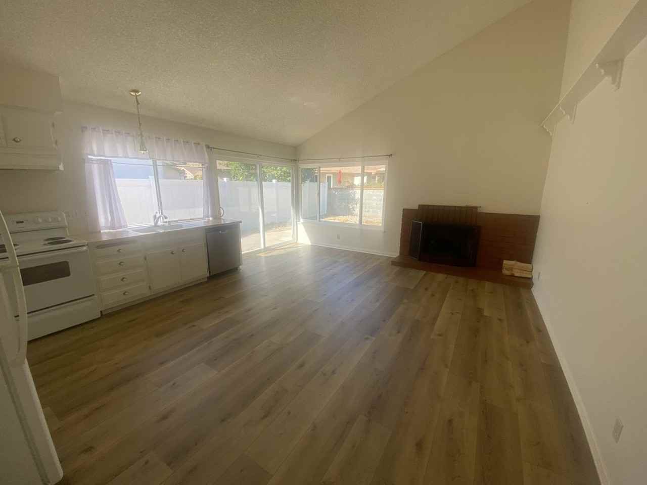 444 Blanco Ct - Photo 3 of 14