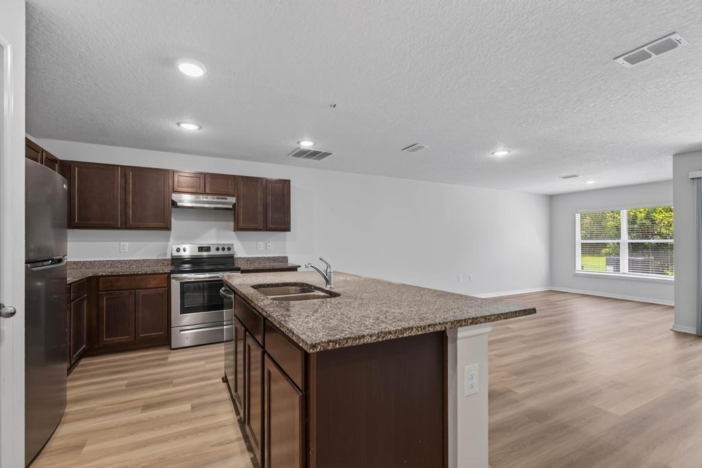 129 Wellwood Lane Unit B - Photo 5 of 48