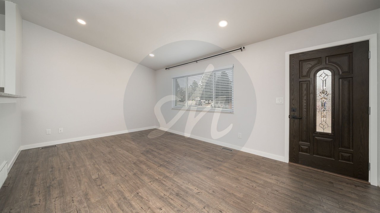 4962 Filarees Cir - Photo 3 of 23