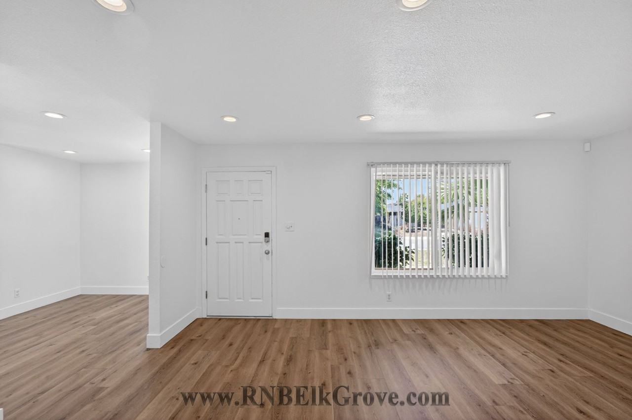 6844 Sandrock Way - Photo 6 of 47