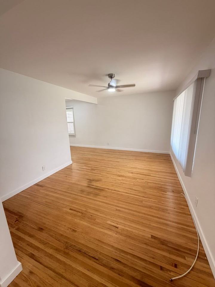 14436 Longworth Ave - Photo 5 of 37