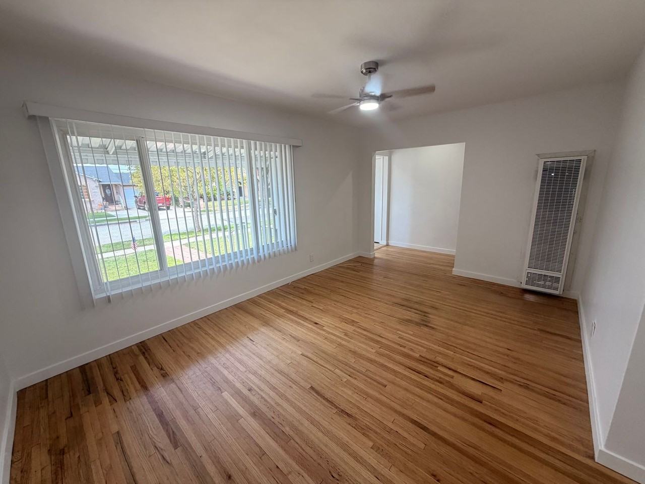 14436 Longworth Ave - Photo 6 of 37