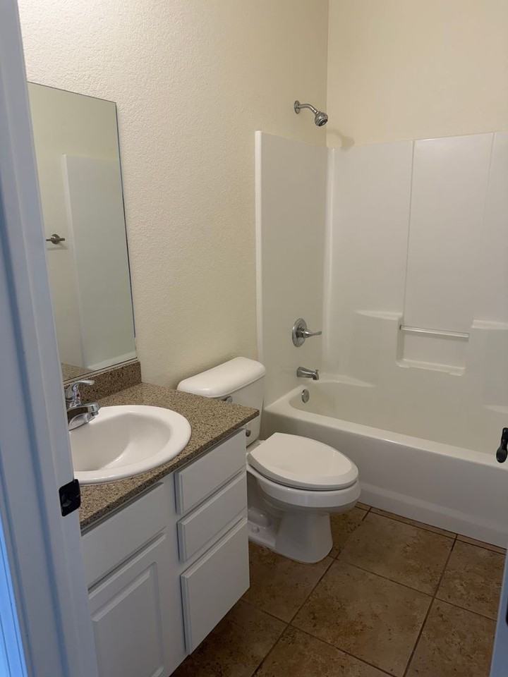 1708 College Park Dr - Photo 6 of 16