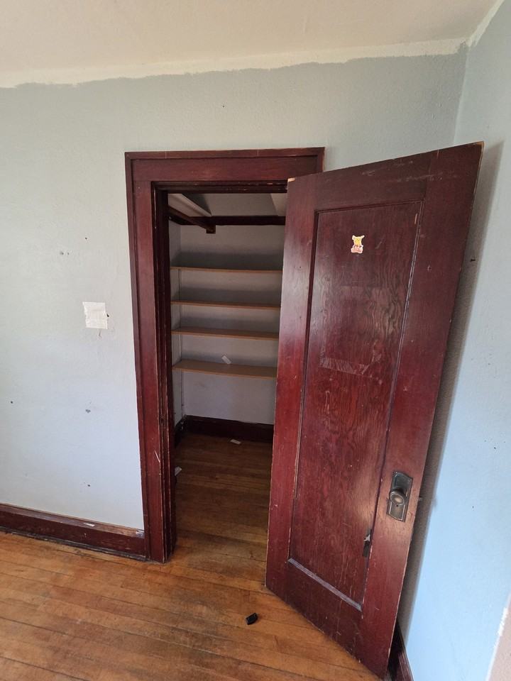 428 7th Avenue South - Photo 3 of 19