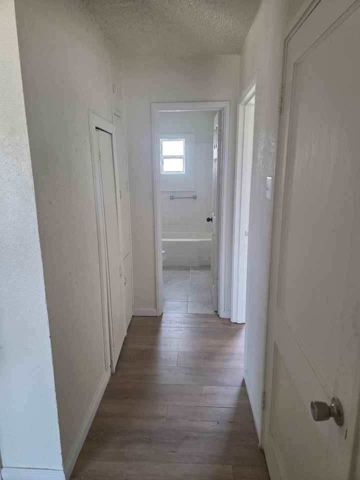 1506 W Yucca Ave - Photo 6 of 11