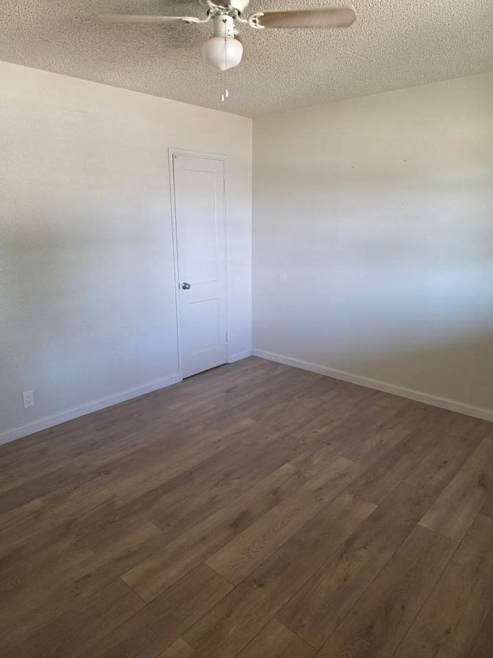 1506 W Yucca Ave - Photo 7 of 11