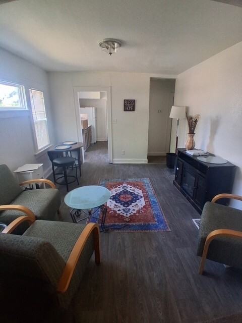 2623 East 29th Street - Photo 3 of 3