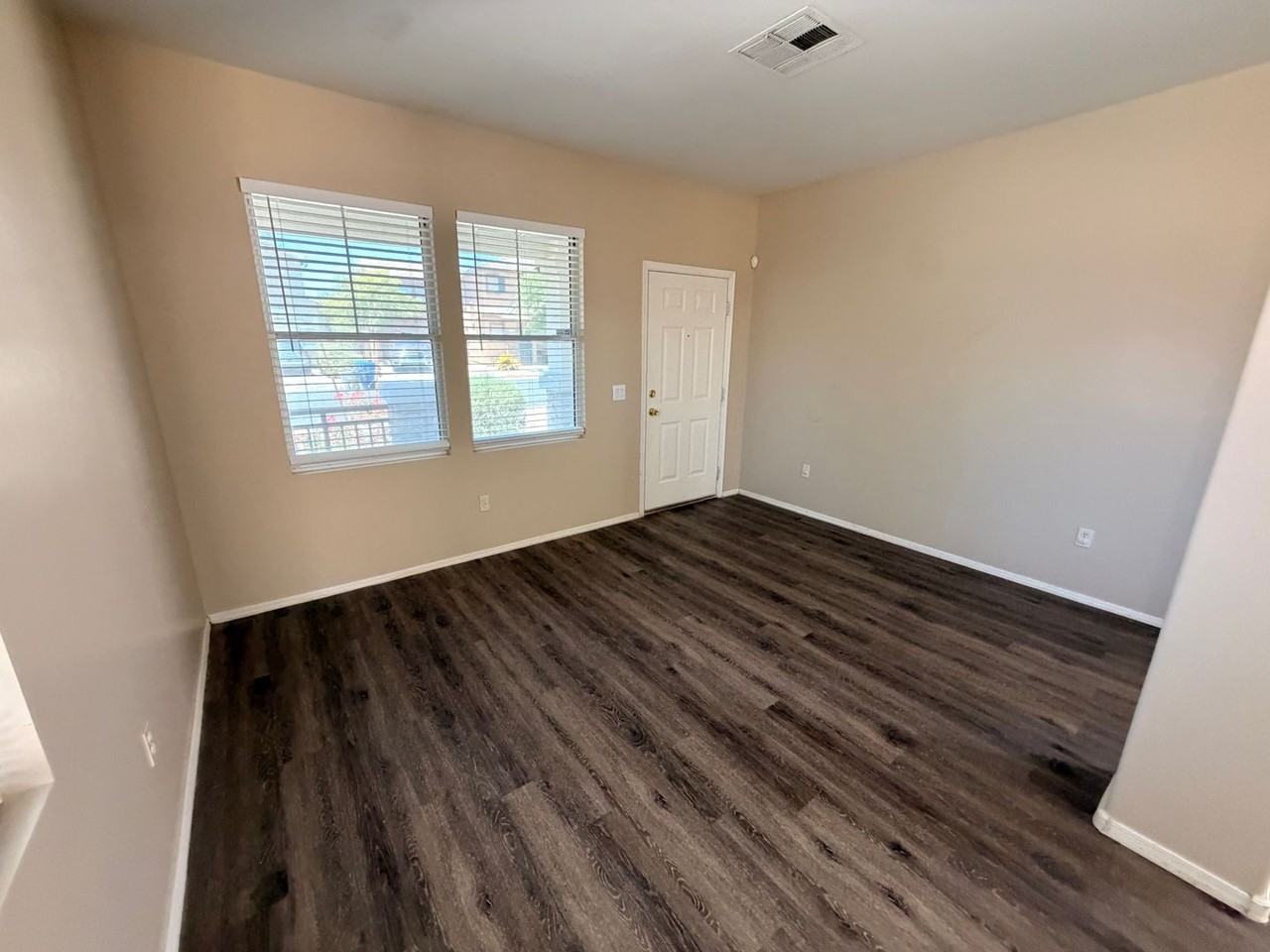 1227 S 119th Ln - Photo 4 of 26