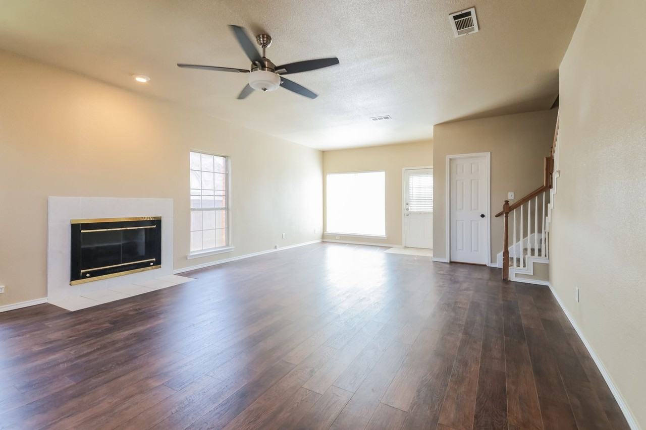 4108 Creekmeadow Dr - Photo 3 of 21