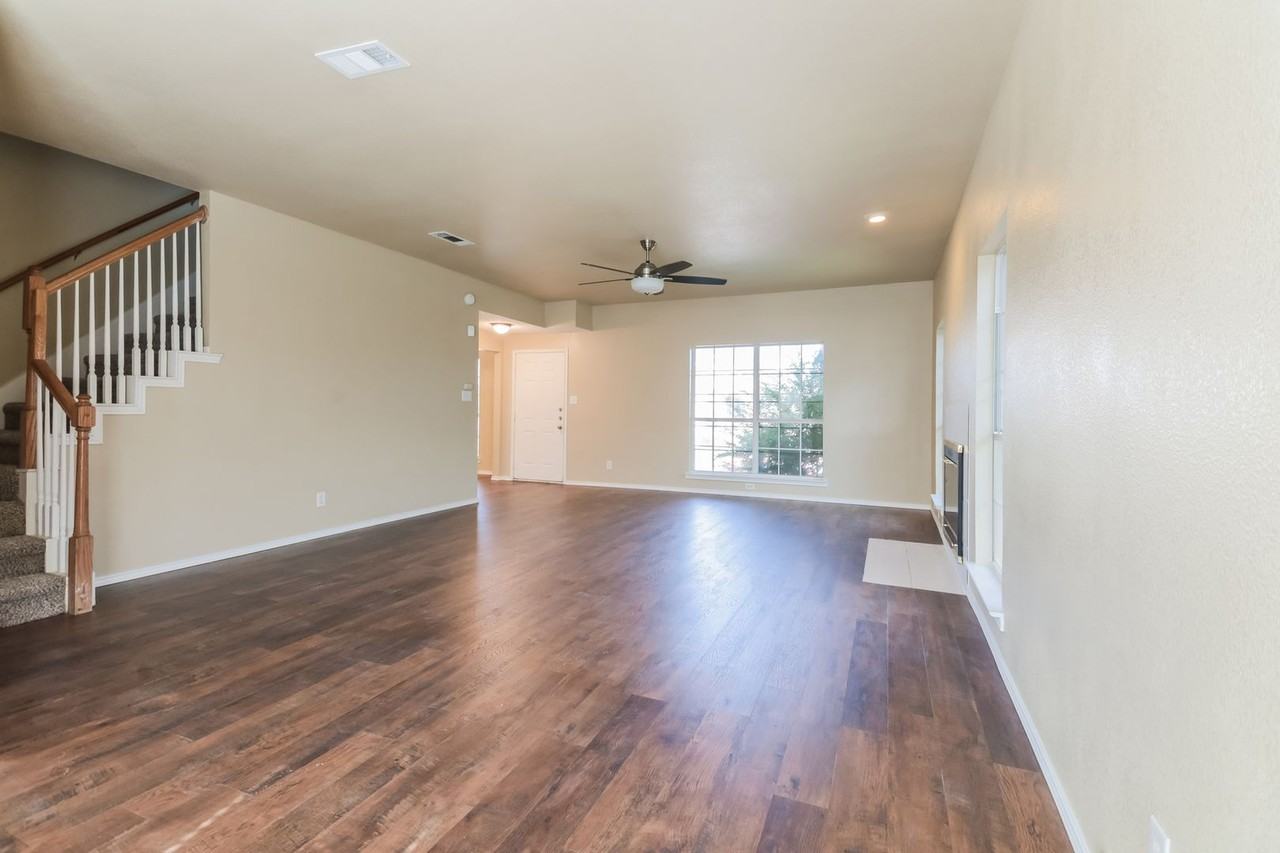 4108 Creekmeadow Dr - Photo 6 of 21