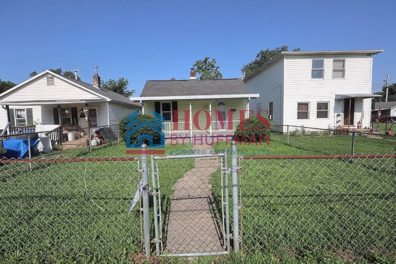 1915 S Fares Ave - Photo 2 of 14