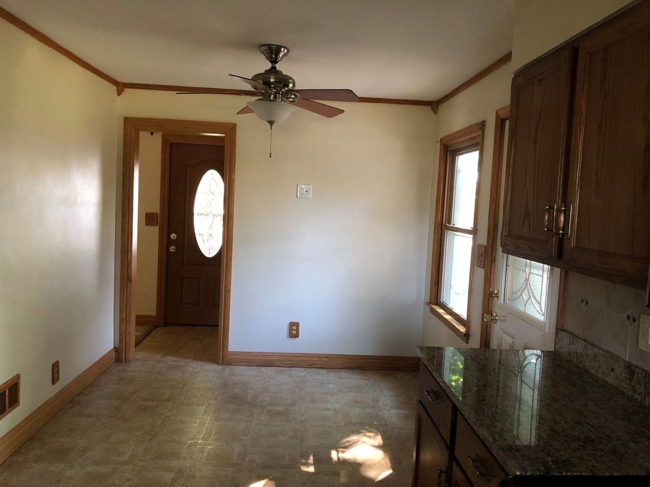 105 2nd St - Photo 5 of 10