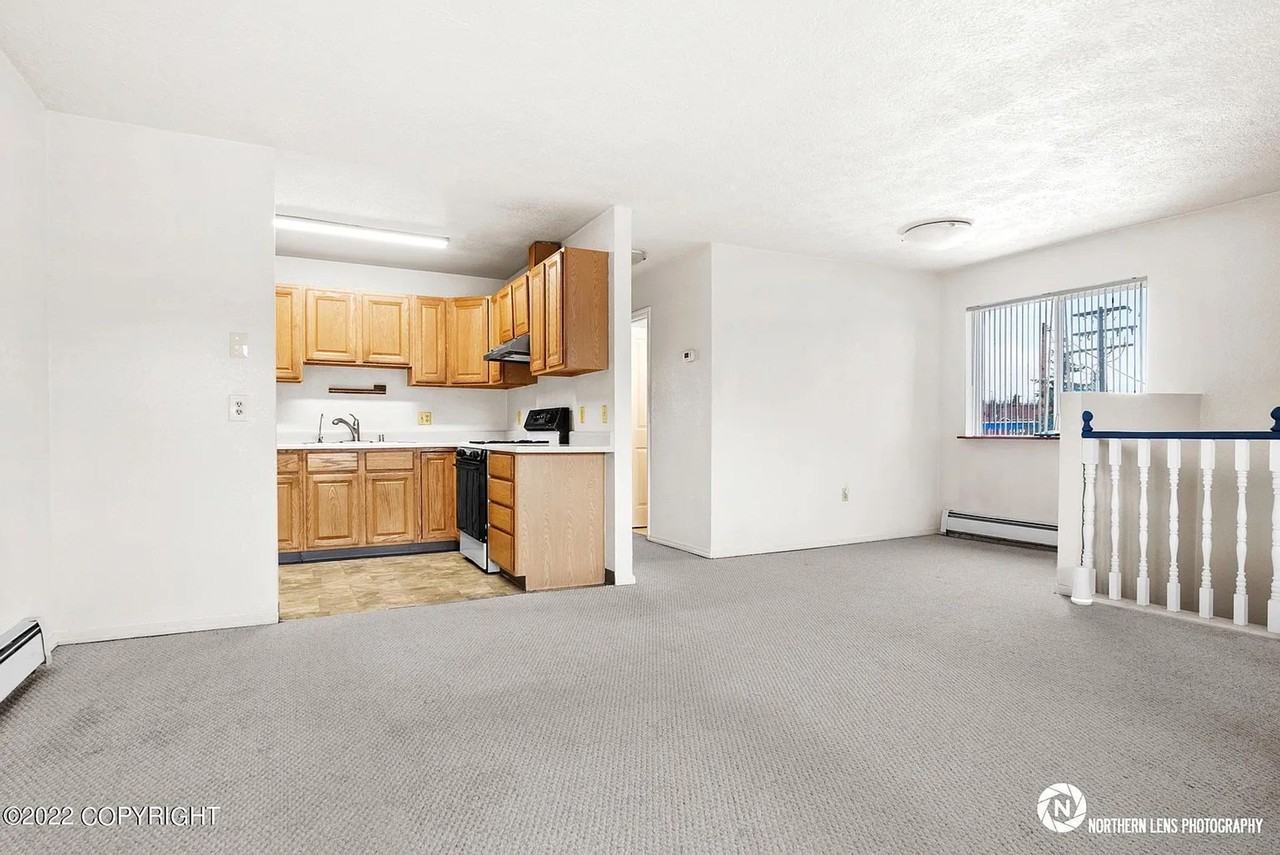State Street Townhomes - Photo 3 of 12