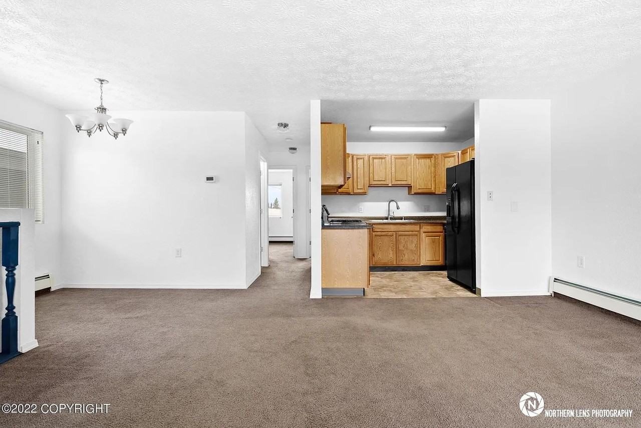 State Street Townhomes - Photo 5 of 12