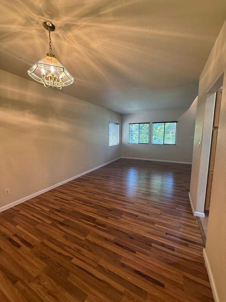 1080 Crosswater Dr - Photo 4 of 20