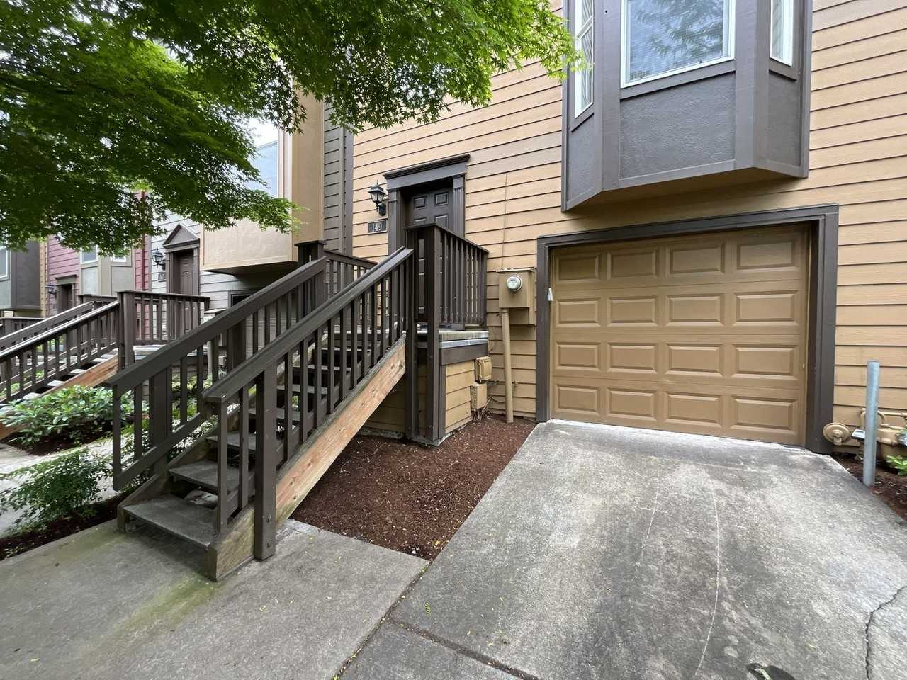 149 Ne 75th Ave - Photo 3 of 43