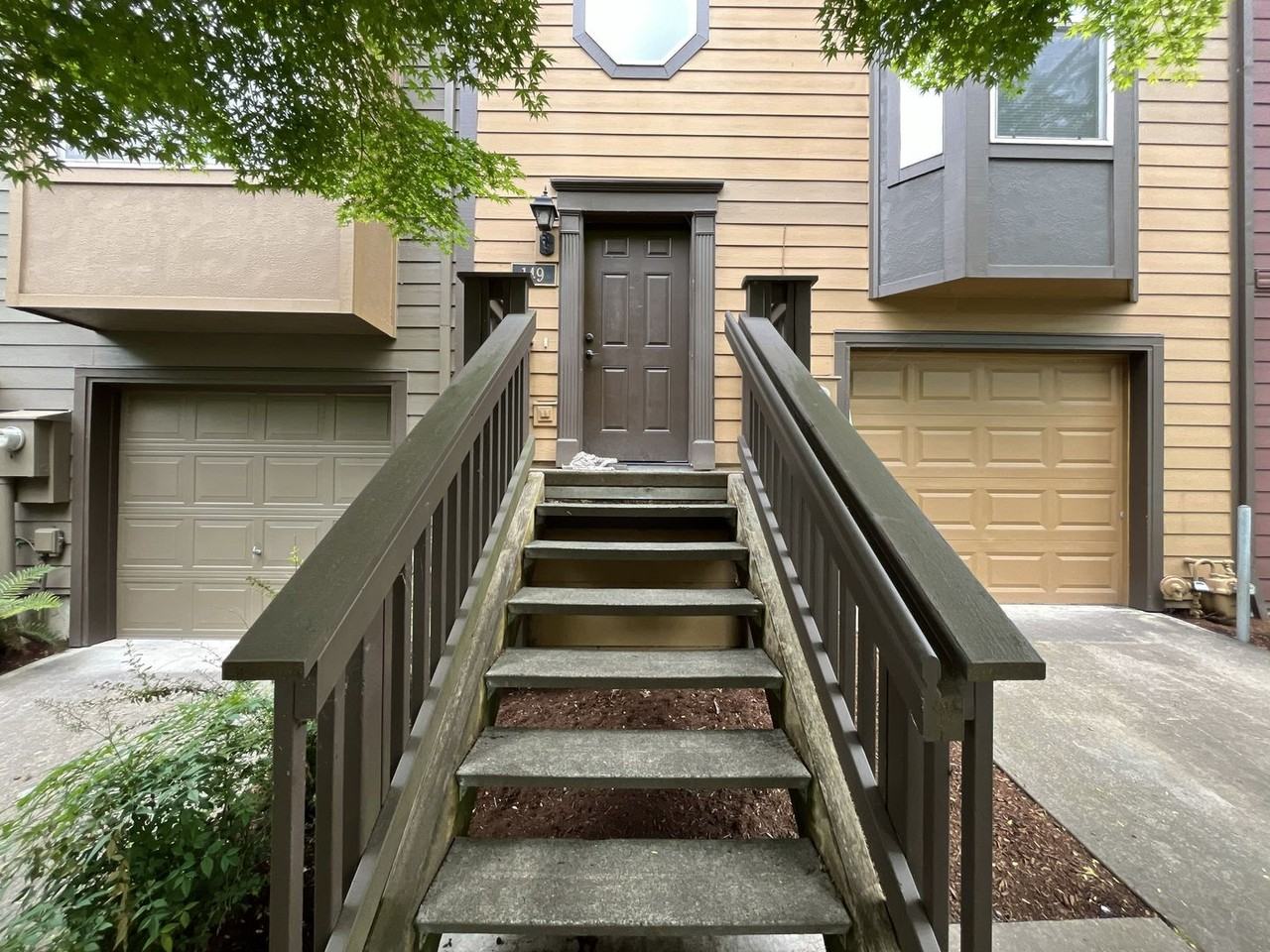 149 Ne 75th Ave - Photo 4 of 43