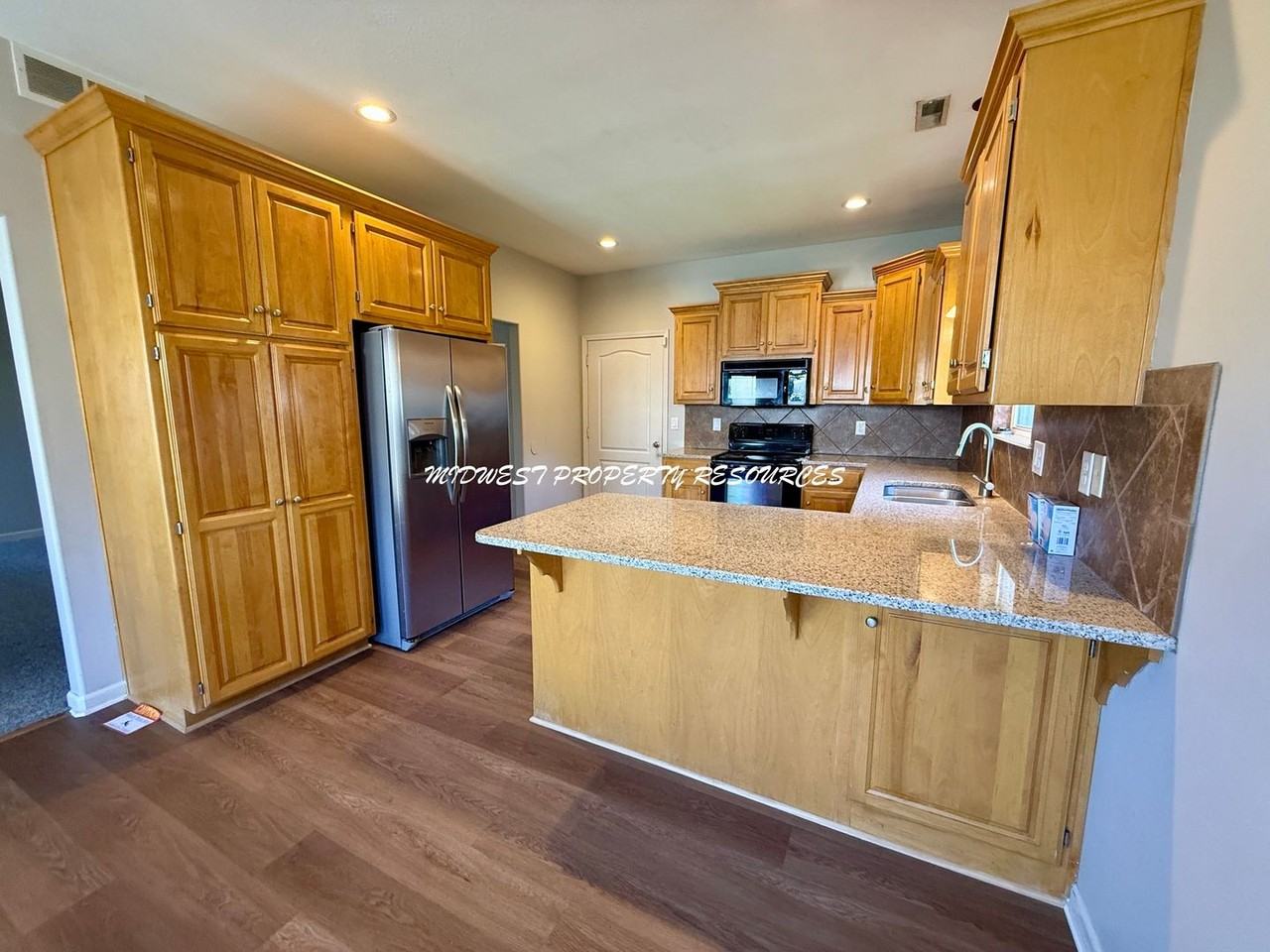 13804 Craig Ave - Photo 2 of 19