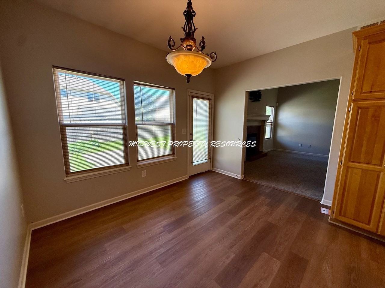 13804 Craig Ave - Photo 4 of 19