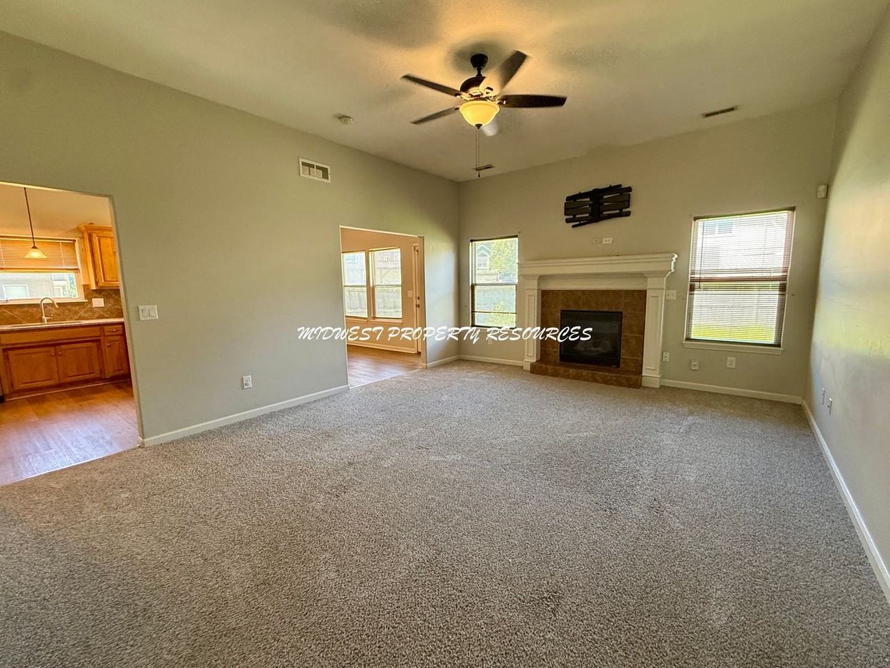13804 Craig Ave - Photo 5 of 19