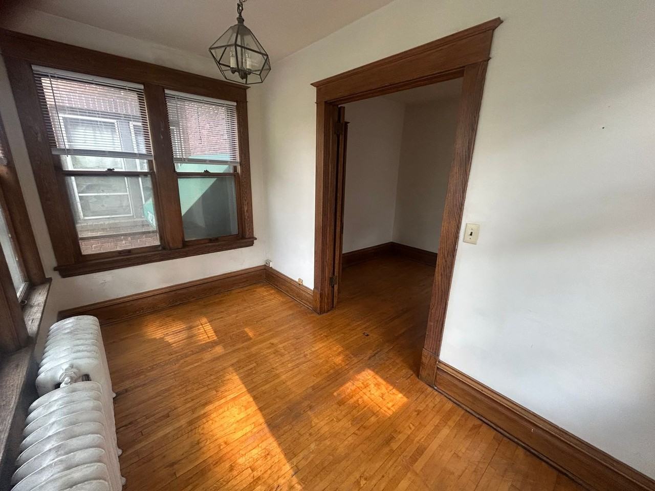 702 Holly Ave - Photo 3 of 10