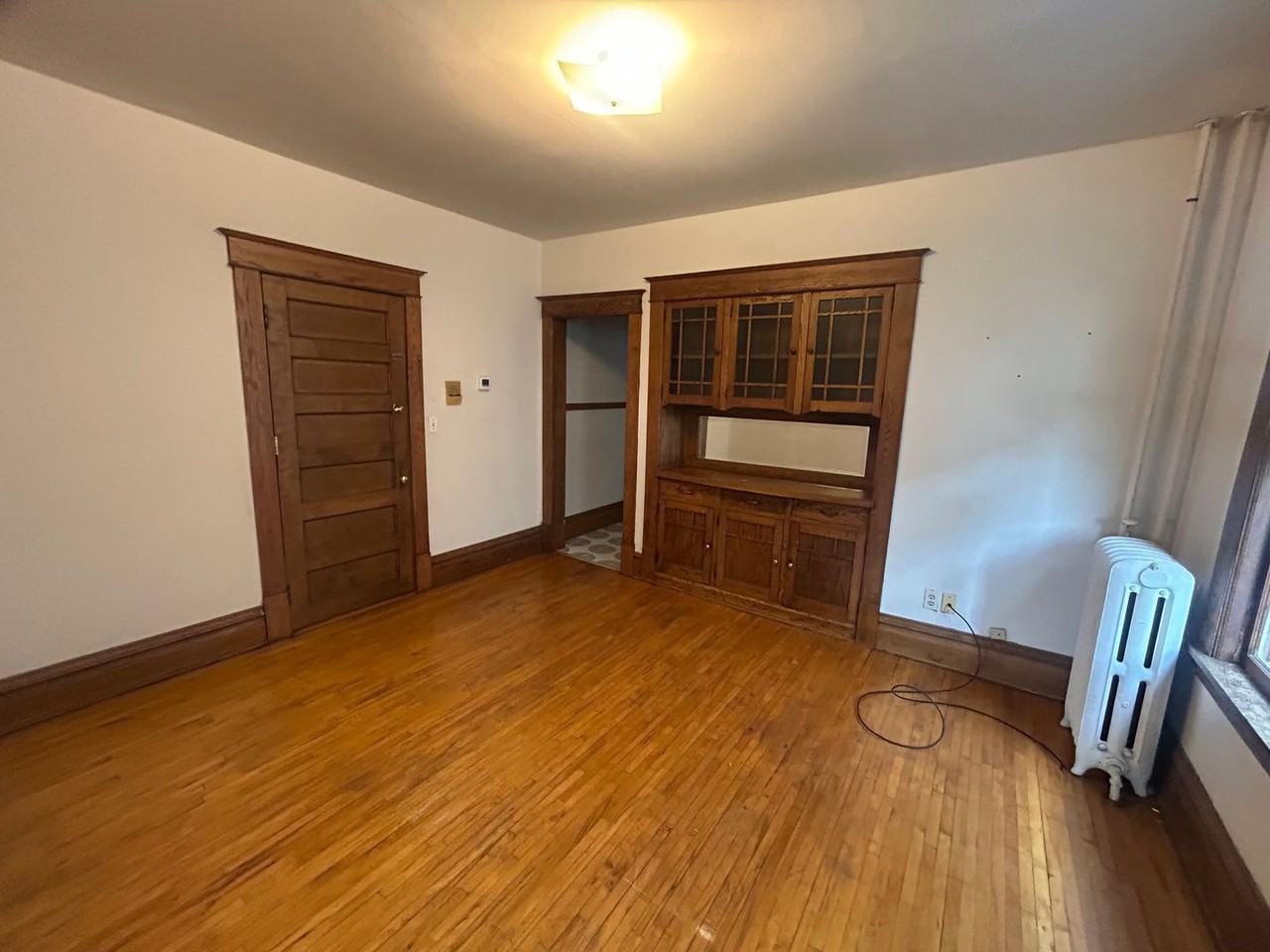 702 Holly Ave - Photo 4 of 10