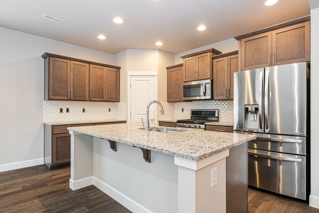 9701 S 245th Pl - Photo 3 of 15