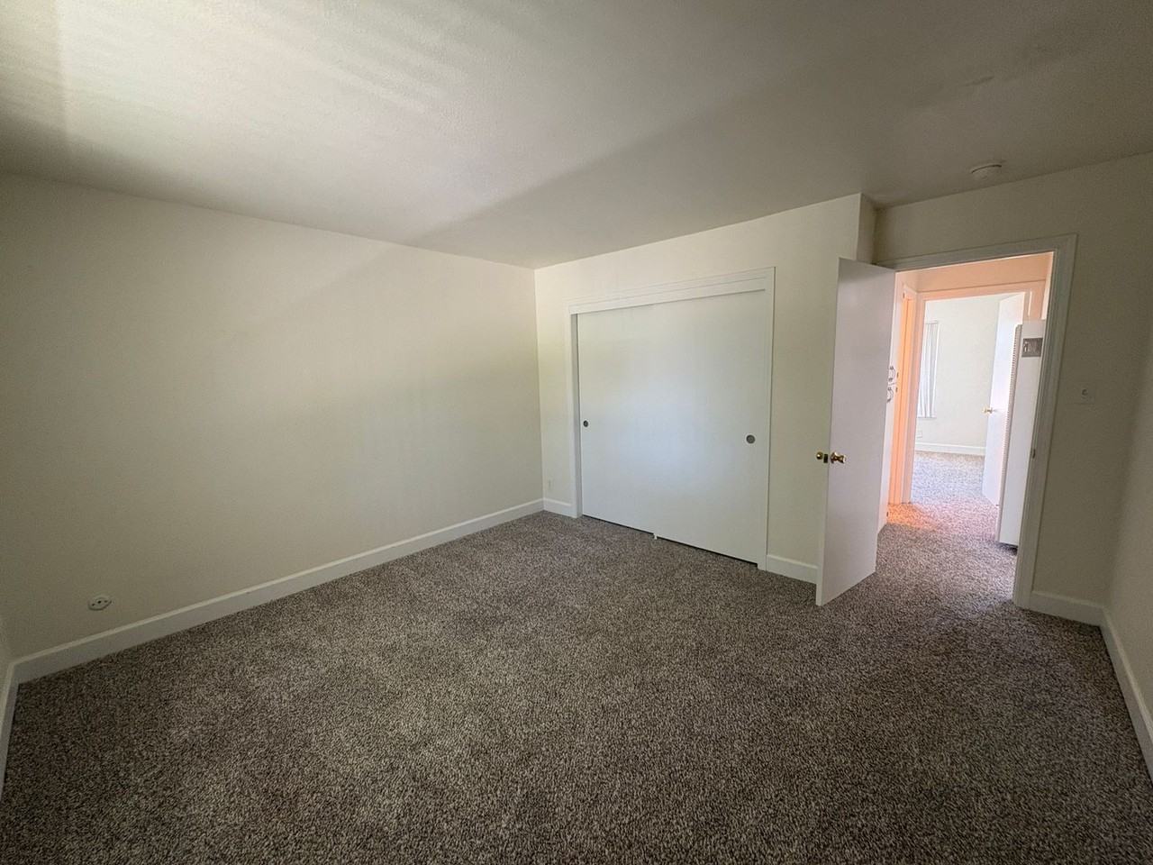 6047 Woodminster Cir #27 - Photo 6 of 9