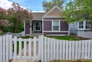 featured image of 909 5th Ave