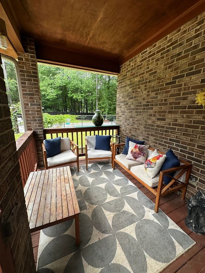 105 Bear Creek Ct - Photo 6 of 36