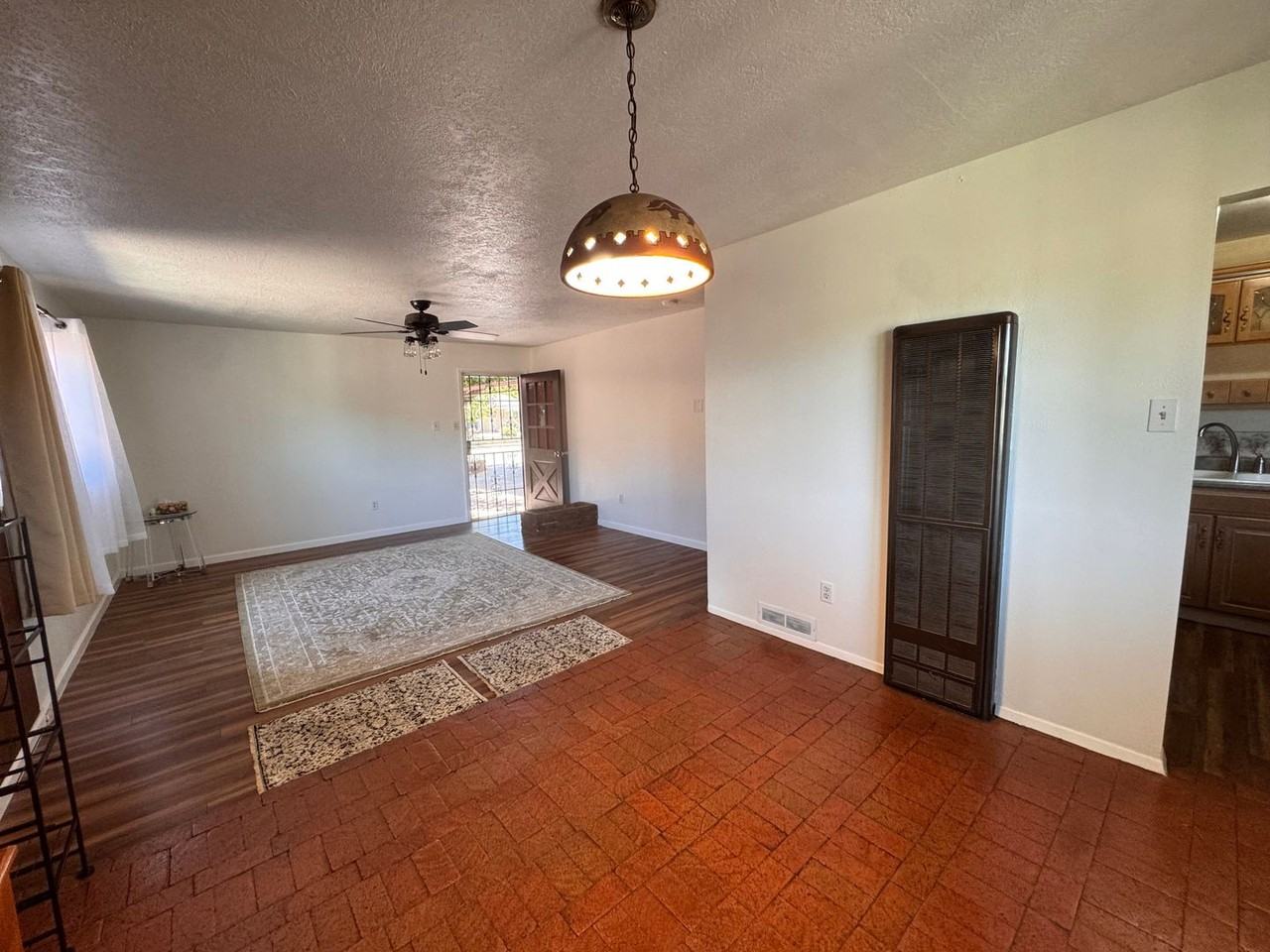 1205 Saint St Ne - Photo 7 of 18