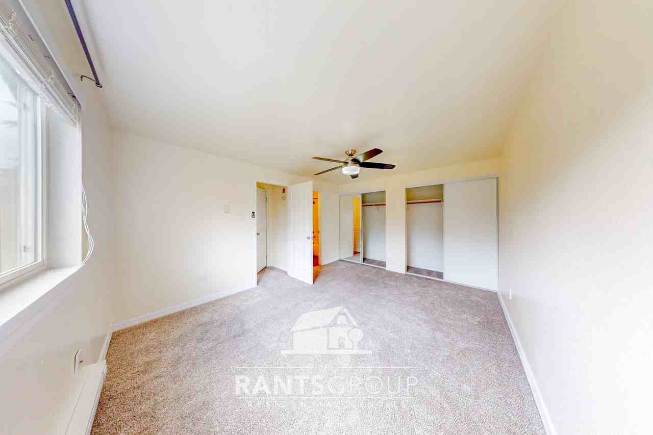 220 Israel Rd Sw - Photo 4 of 18