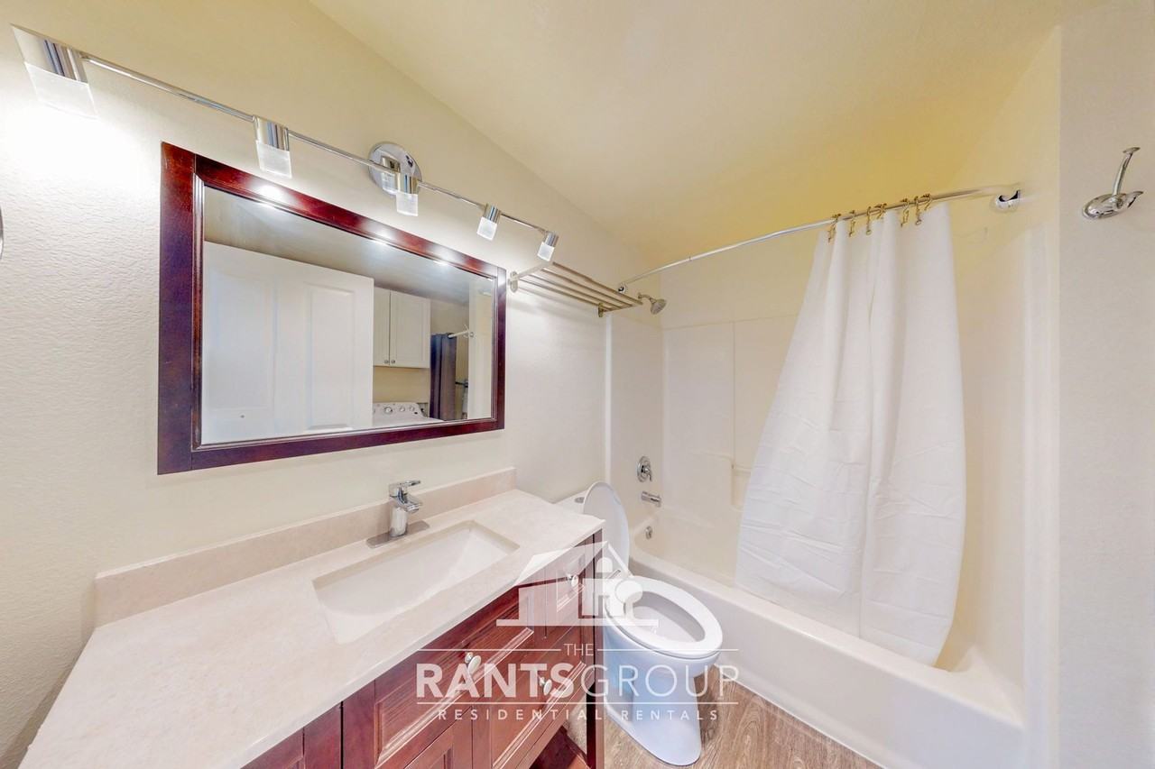 220 Israel Rd Sw - Photo 7 of 18