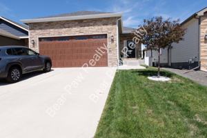 featured image of 3523 Red Feather Trl