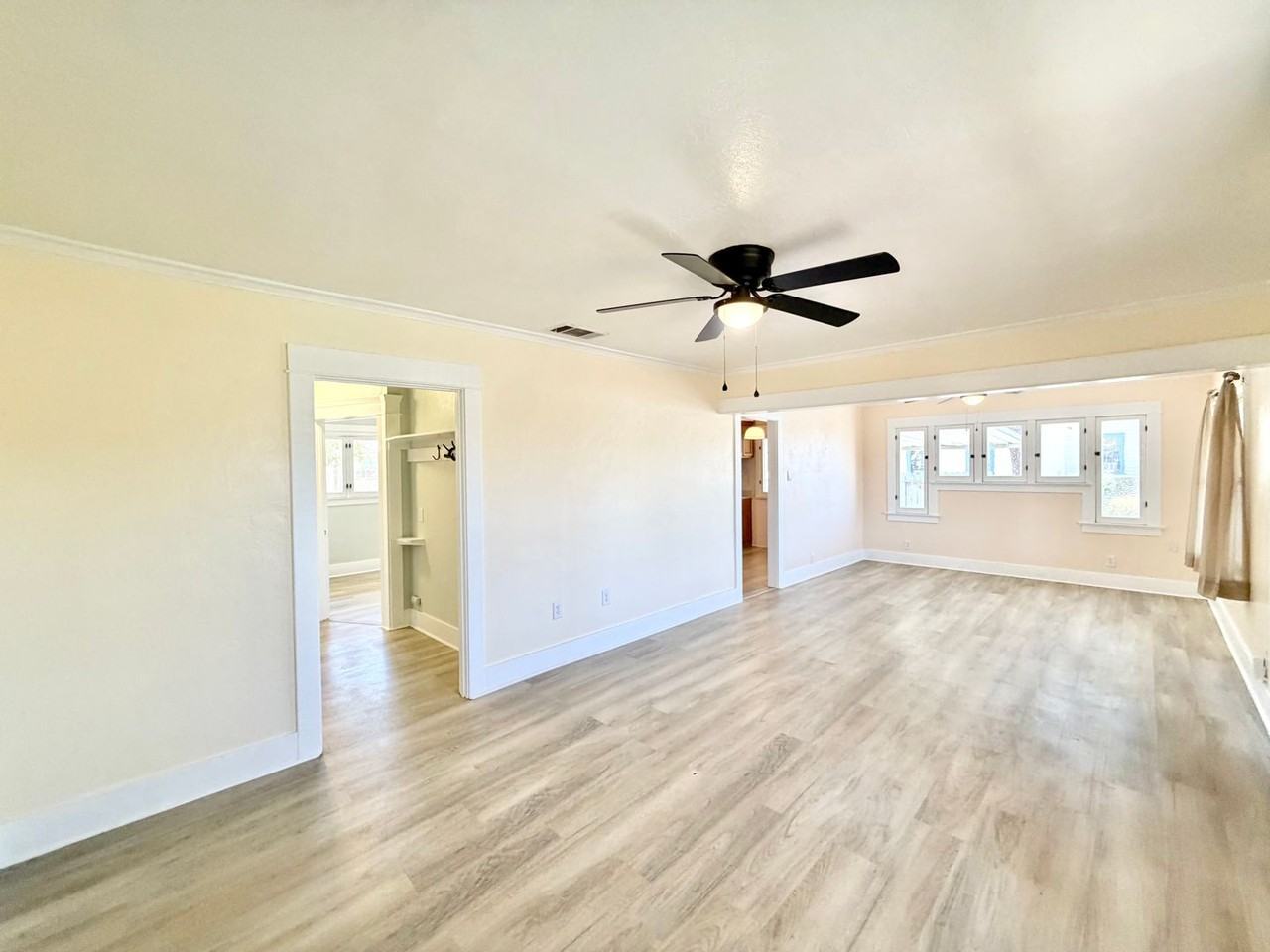 41861 Acacia Ave - Photo 5 of 28
