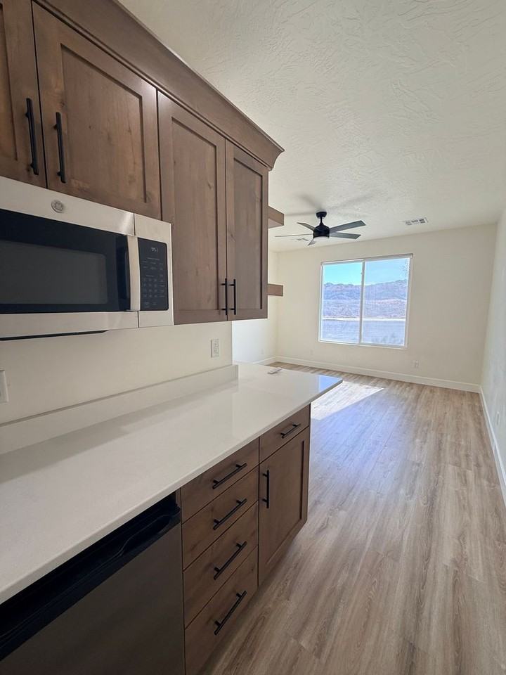 507 507 W 3650 N - CASITA - Photo 4 of 14