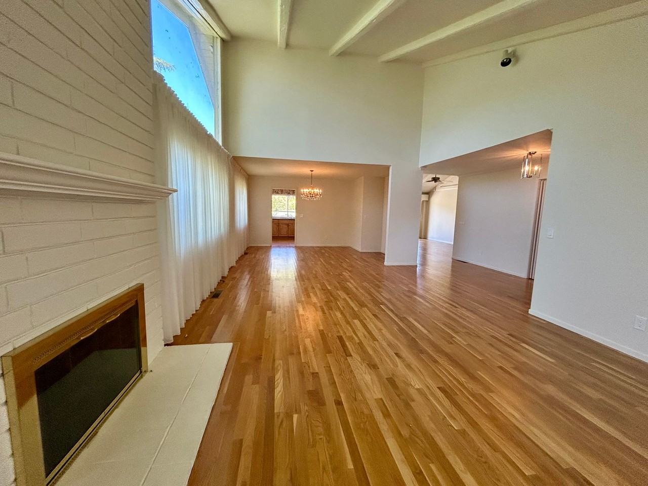 266 Valley Oaks Dr - Photo 3 of 22