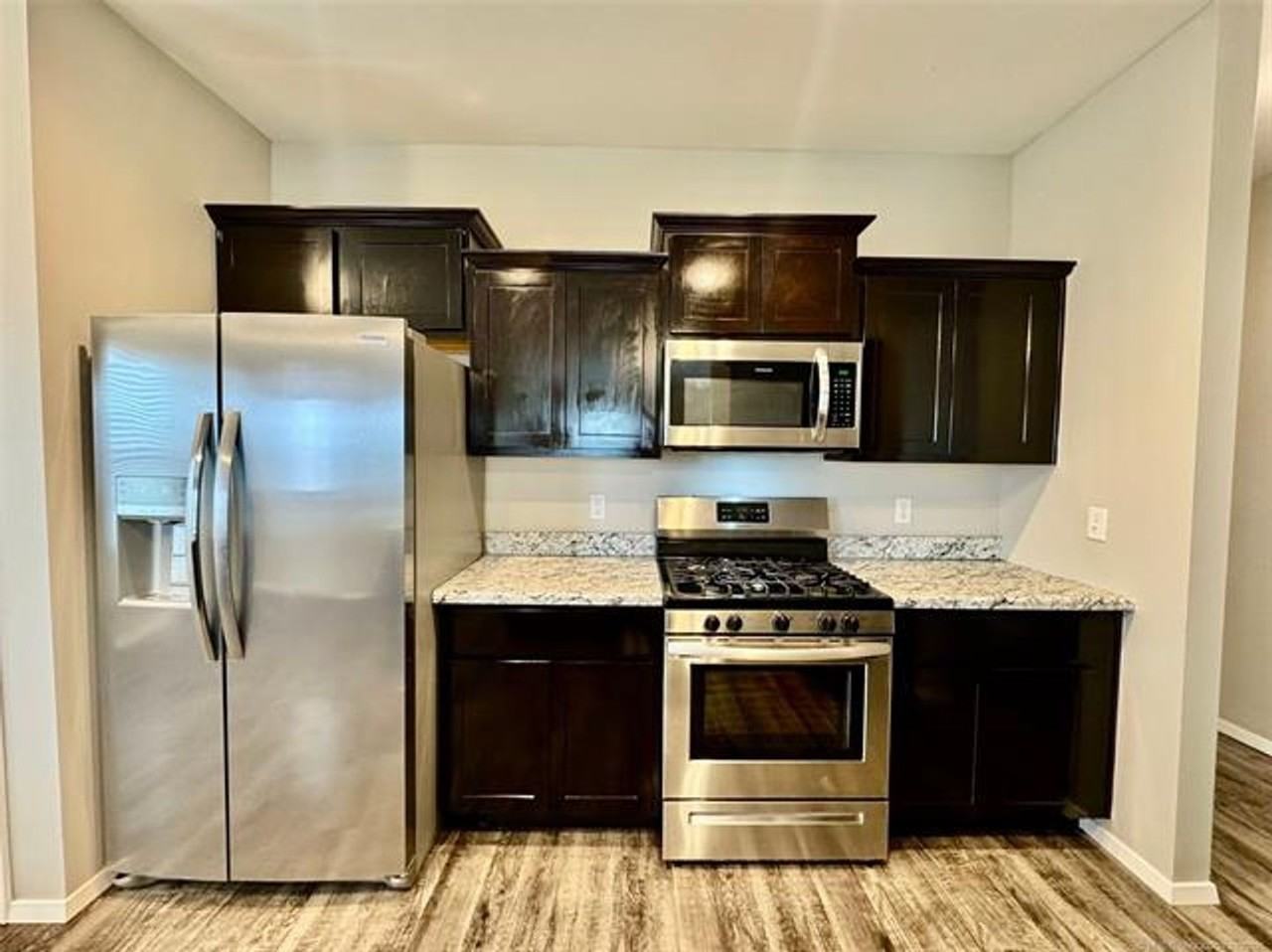 14315 N 73rd East Ave - Photo 7 of 34