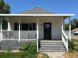 featured image of 303 3rd St