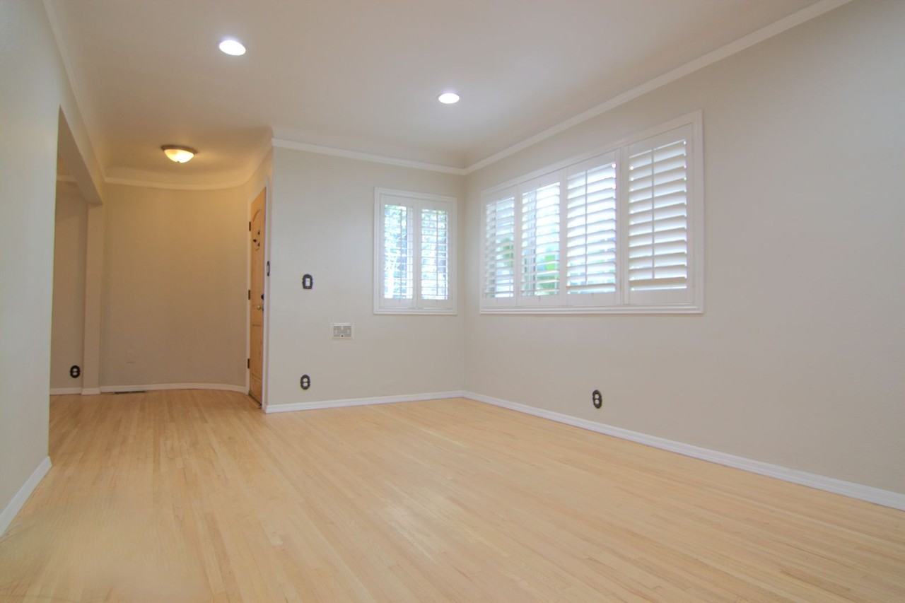 1440 N Pass Ave - Photo 4 of 21