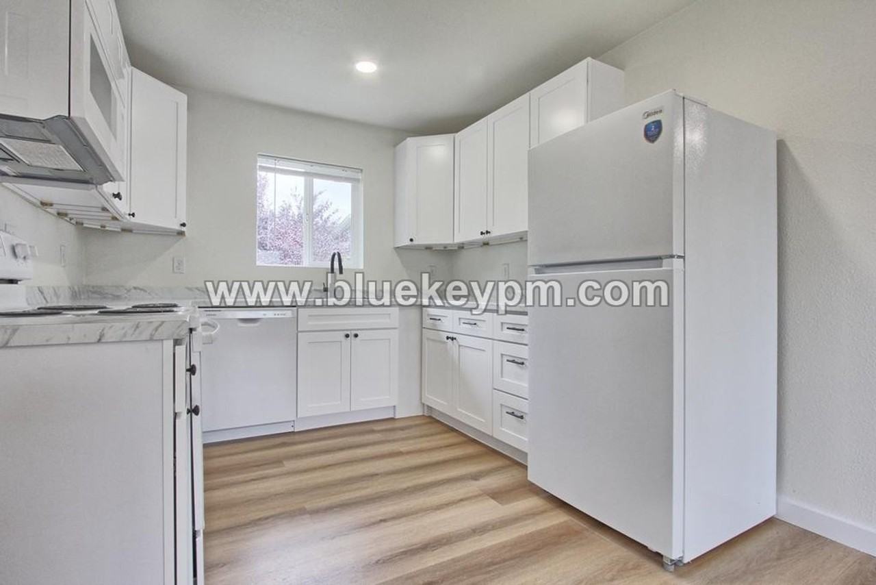 2905 Main St - Photo 4 of 9