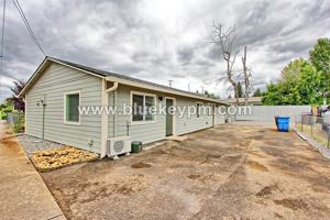 featured image of 2907 Main St