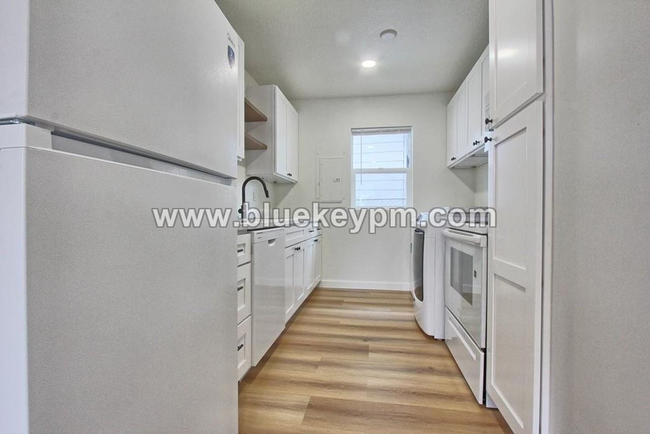 2907 Main St - Photo 4 of 7