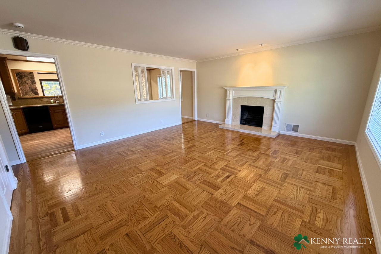 345 Granada Dr - Photo 2 of 42