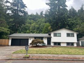 15136 Se Gladstone Dr #B - Photo 1 of 1