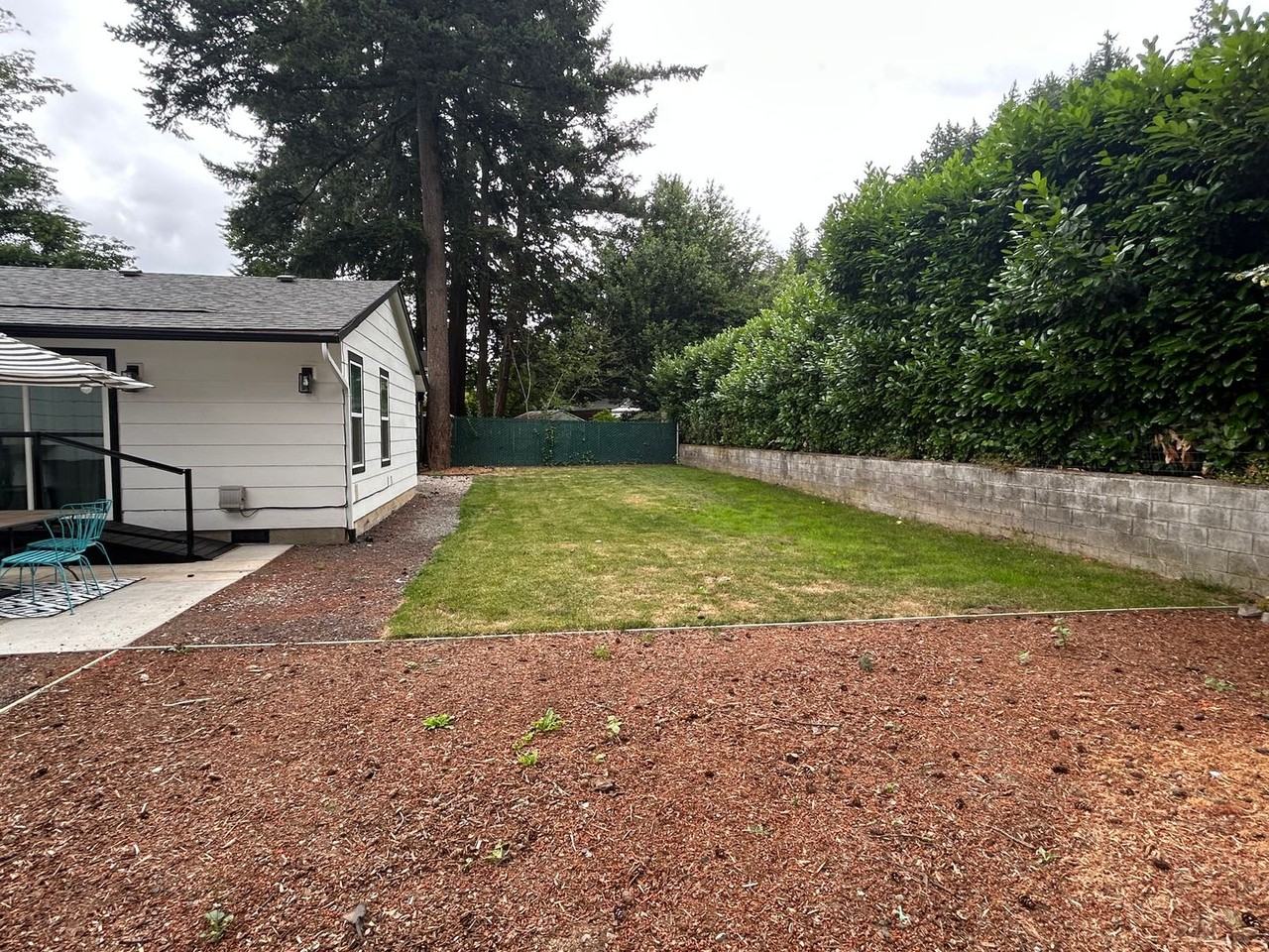 15136 Se Gladstone Dr #B - Photo 5 of 31